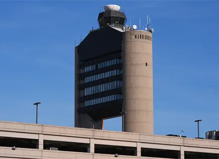 Delta Air Lines aborta aterrizaje tras incidente en aeropuerto Boston Delta Air Lines aborta aterrizaje tras incidente en aeropuerto Boston