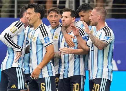 Doblete de Messi da pase a Argentina Doblete de Messi da pase a Argentina