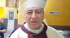 Llama el arzobispo a valorar a los padres