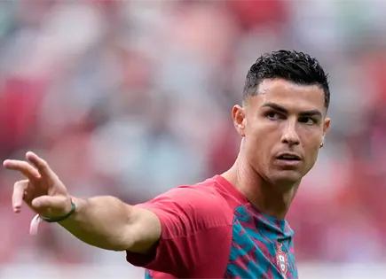 Cristiano Ronaldo, primer jugador en marcar en seis Mundiales con doblete ante Uzbekistán Cristiano Ronaldo, primer jugador en marcar en seis Mundiales con doblete ante Uzbekistán