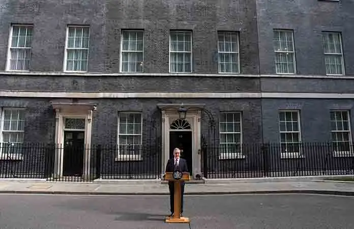 Dimite premier Keir Starmer