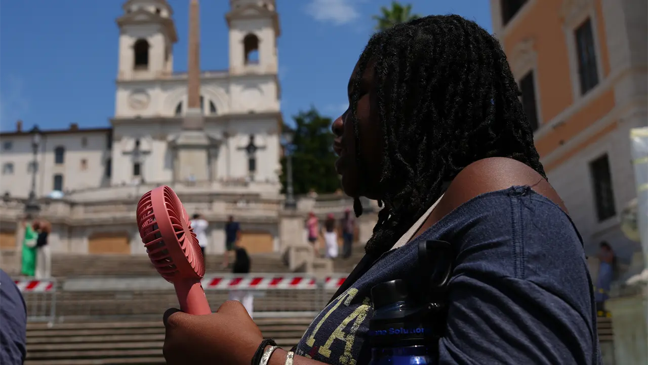 Europa soporta ola de calor con alertas en Francia y Reino Unido