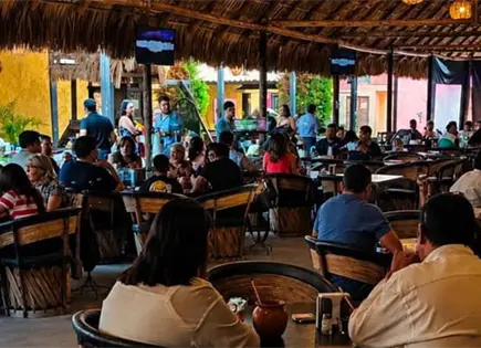 Restaurantes reportaron lleno total el domingo Restaurantes reportaron lleno total el domingo