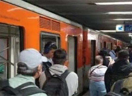 Suspenden servicio en Línea 2 del Metro por rescate Suspenden servicio en Línea 2 del Metro por rescate