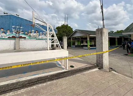 Tiroteo en escuela secundaria de Tacloban deja tres muertos Tiroteo en escuela secundaria de Tacloban deja tres muertos