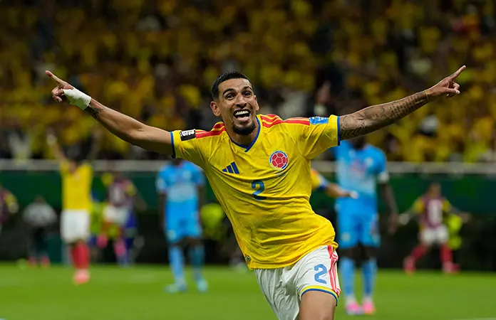 Colombia gana en sufrido partido