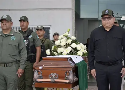 Homenajean a joven polic&iacute;a fallecido tras ataque en San Ciro