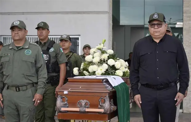 Homenajean a joven polic&iacute;a fallecido tras ataque en San Ciro