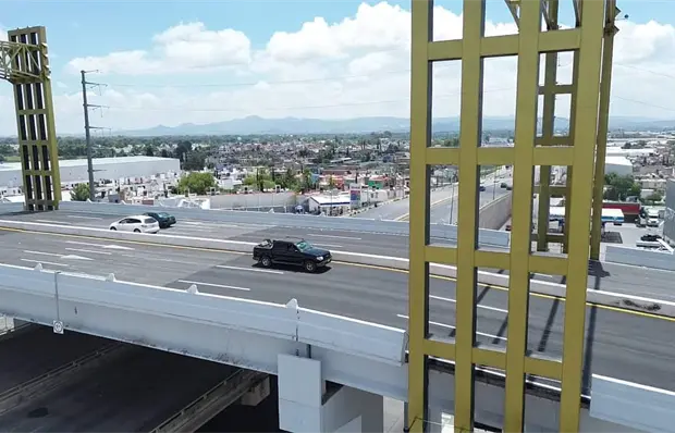 La obra no tiene ning&uacute;n error, asegura Vargas Tinajero (video)