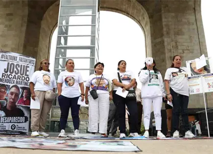 Madres buscadoras se manifiestan en CDMX