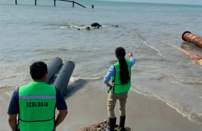 Pescadores denuncian nuevo derrame de hidrocarburo en La Ventosa