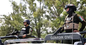 Detienen a cuatro personas con droga y "ponchallantas" en SLP