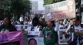 Frenan la protesta de las madres buscadoras