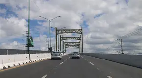 Niegan error, pero reparan nuevo puente