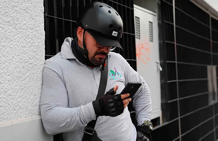 Solo 4 de cada 10 líneas, registradas