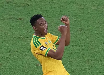 Sud&aacute;frica y Canad&aacute; abren dieciseisavos