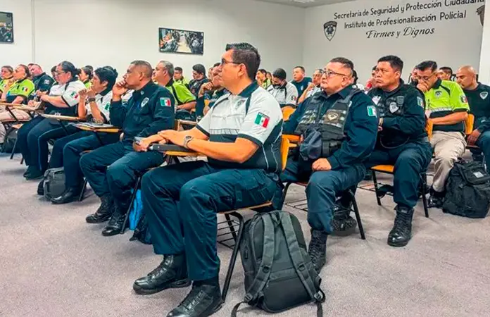 Tras detención de activista, capacitan a policías en DH