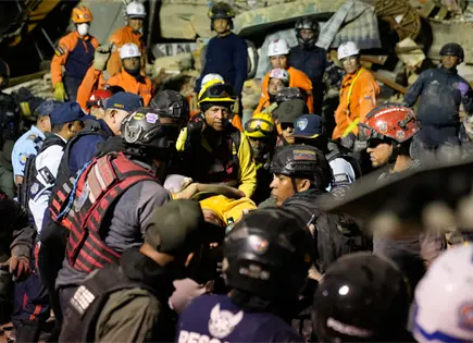 Venezuela busca sobrevivientes tras terremotos que dejan 188 muertos