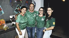AMBIENTE FUTBOLERO EN SUS CUMPLEA&Ntilde;OS