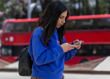 Dan pr&oacute;rroga al registro de celulares