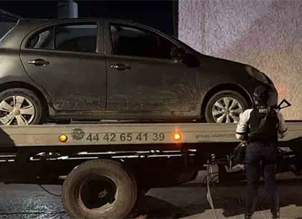 Encuentran un veh&iacute;culo utilizado en asalto a Oxxo