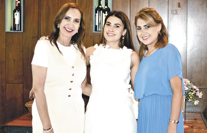DANIELA &iexcl;PREPARA SU BODA CON ALEJANDRO PARRA!
