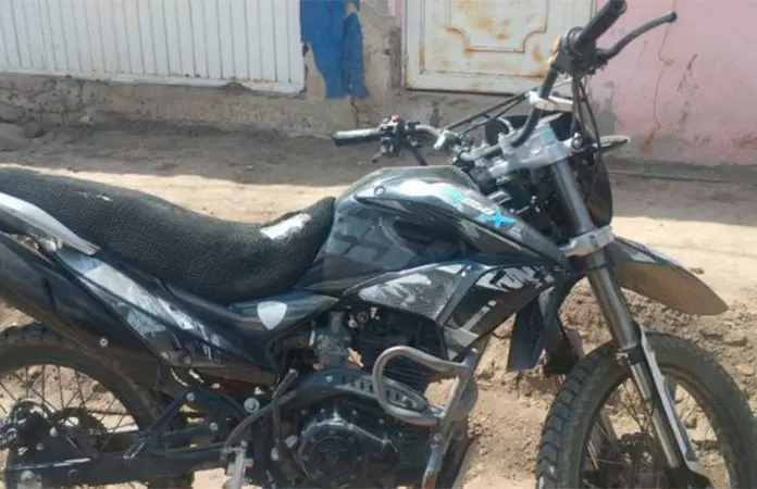 Hallan moto hurtada en colonia Los Limones