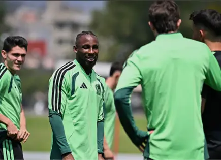 Selecci&oacute;n Mexicana entrena en el CAR antes de Mundial 2026