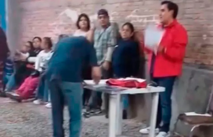 "Mi lealtad es con el partido"