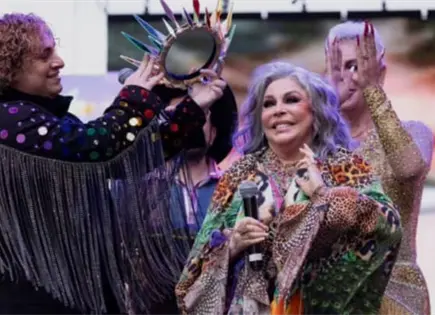 Ver&oacute;nica Castro coronada en el Pride 2026: Divi&eacute;rtanse, gocen, amen
