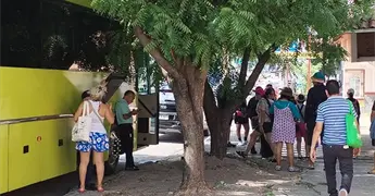 Buena llegada de turistas en primer fin de semana vacacional