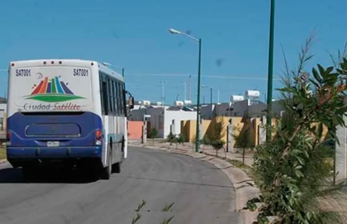 Recolectores invaden casa de Villa del Real