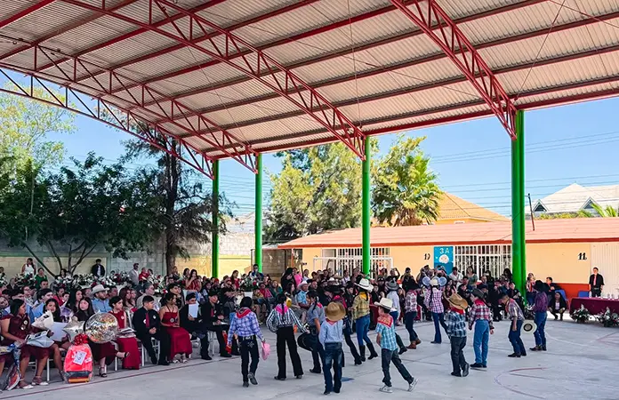Concluye ciclo escolar del nivel básico