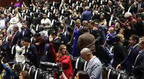 Crece con Morena la burocracia legislativa
