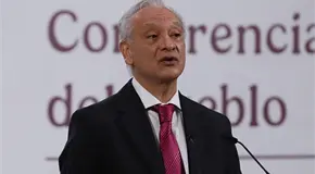 Ganaba m&aacute;s extitular de Pemex que CSP