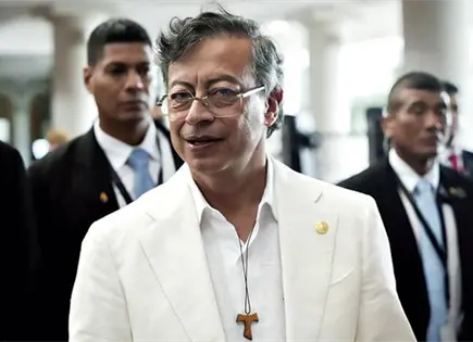 Gustavo Petro responde a Karol G