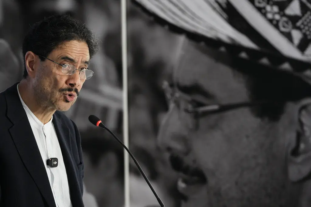 Iván Cepeda anuncia desobediencia civil pacífica contra Abelardo de la Espriella