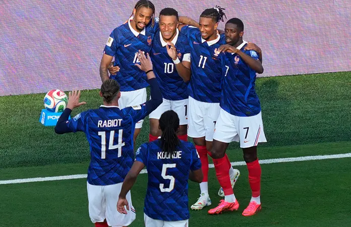 Francia avanza sin problemas
