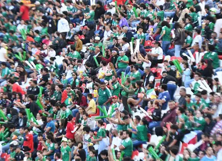Reportan 20 mil asistentes en transmisión del México-Ecuador Reportan 20 mil asistentes en transmisión del México-Ecuador