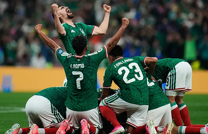 Tri echa a Ecuador