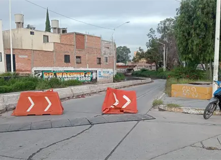 Cierre vial en bulevar Jacobo Pay&aacute;n; recomienda v&iacute;as alternas