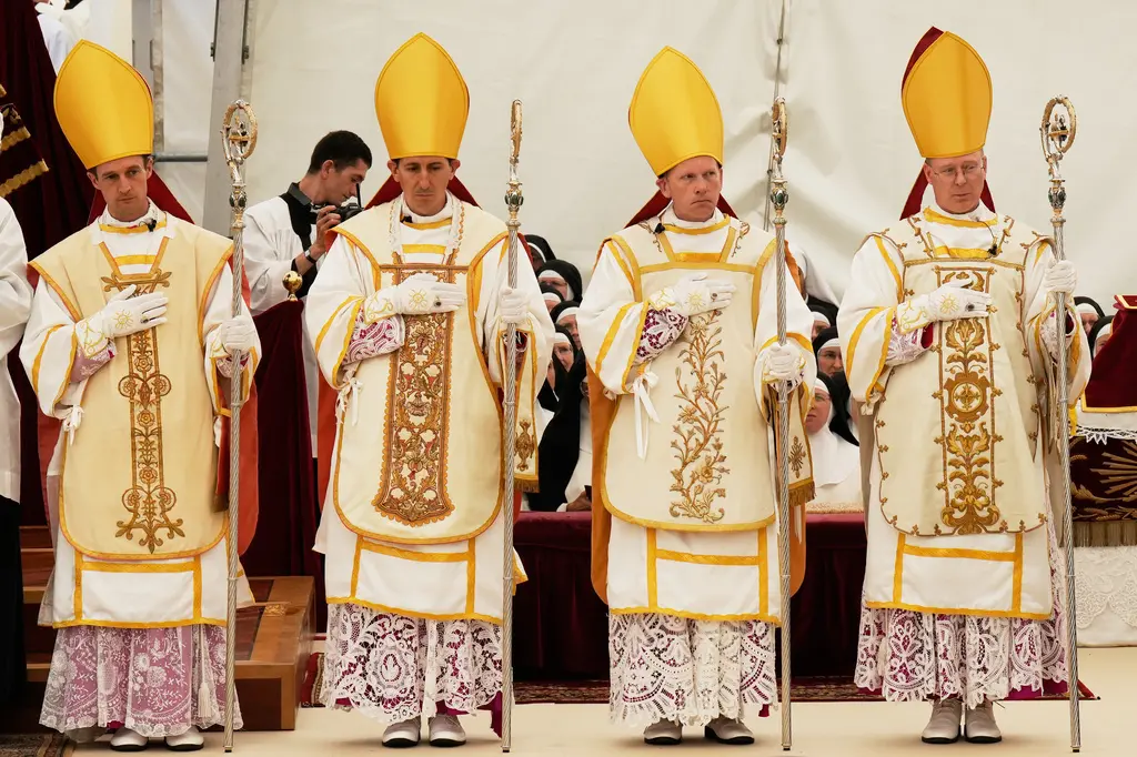 El Vaticano excomulga a obispos y sacerdotes cismáticos, y advierte a sus seguidores