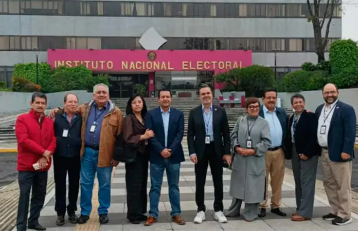 INE formaliza inicio de actividades de partidos Somos México y PAZ