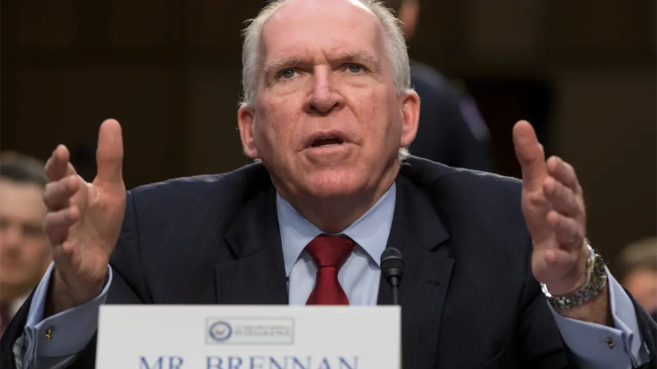 John Brennan demanda a administración Trump por investigaciones