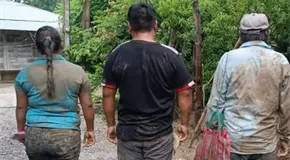 Por mandato judicial, familias regresan a la comunidad La Pe&ntilde;a