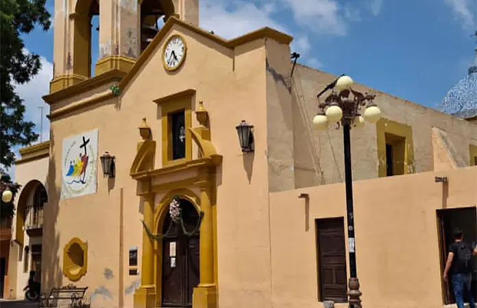 Abren dispensario en Iglesia del Pueblo