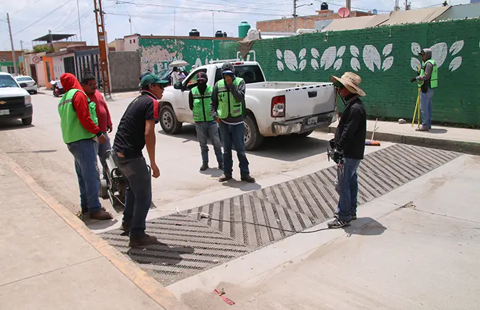 Atienden reportes de la población ante insistentes lluvias