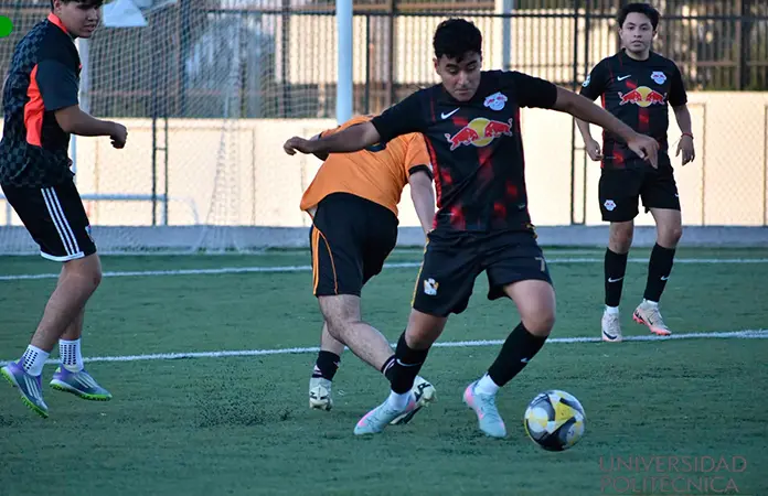 Foráneos, líder del Torneo Ráfaga de Futbol Rápido