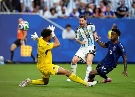 Argentina suda para ir a octavos Argentina suda para ir a octavos