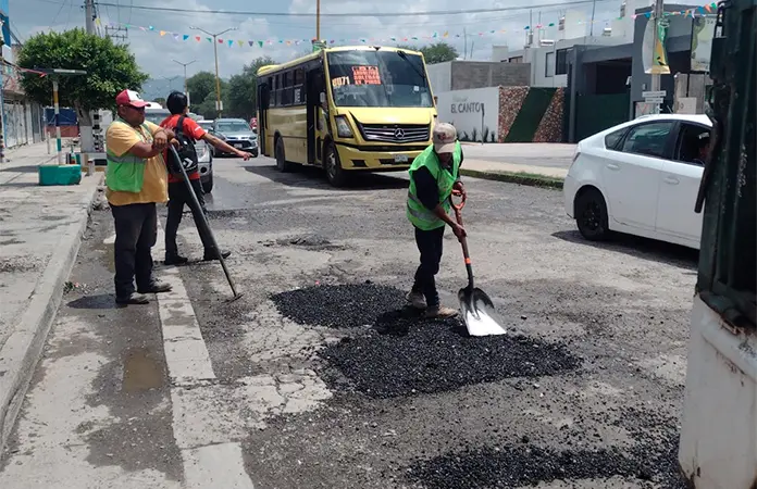 Bachean colonias de Soledad tras recientes lluvias